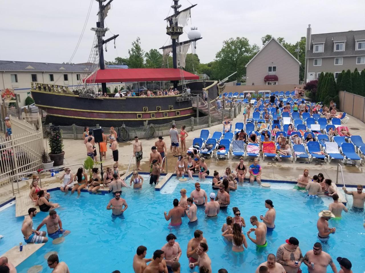 Grand Islander Hotel Put-in-Bay Exterior foto